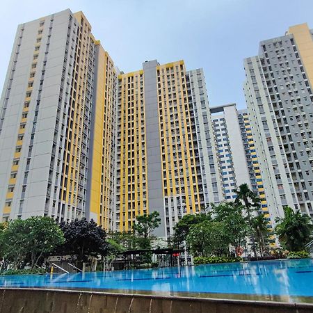Springlake Summarecon Bekasi Apartement By Rna Екстер'єр фото